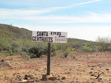road sign to Santa Gertrudis