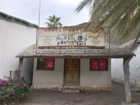 Centro de artesanías en la Misión San Javier