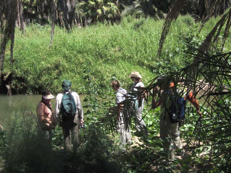 con amigos en el Ojo de Agua