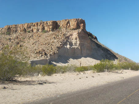 Mesa cubierta de lava