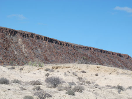 Mesa cubierta de lava