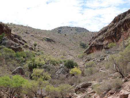 La Cueva Ratón, sitio de arte rupestre